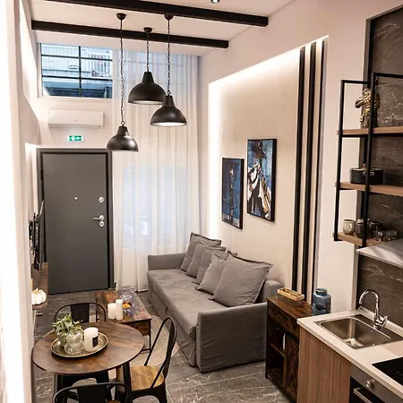 Namaste Lofts Near Seaside