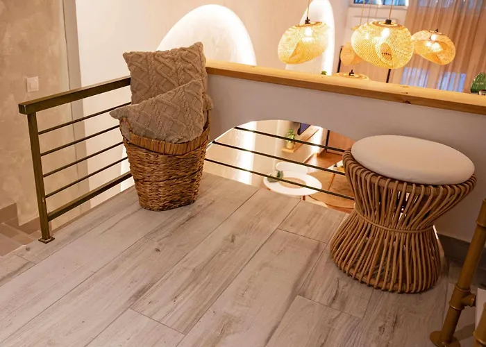 Namaste Lofts Near Seaside Appartamento Salonicco